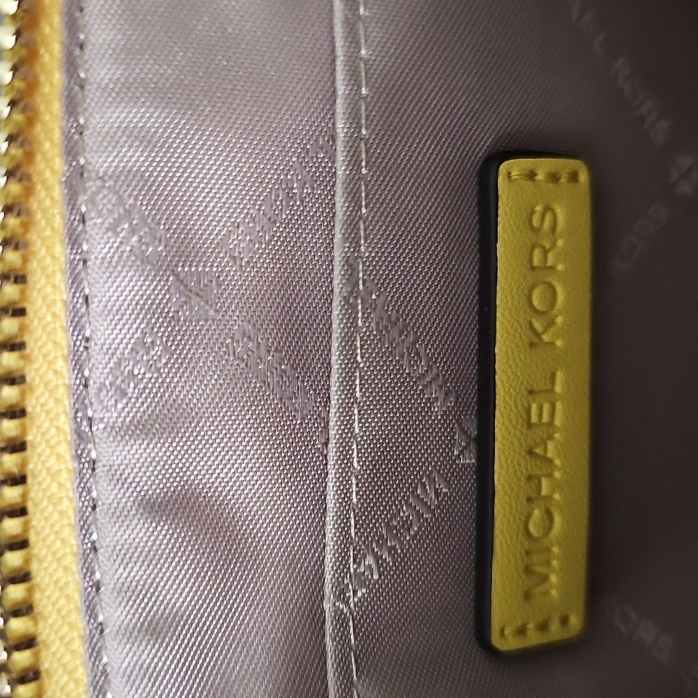 Michael Kors Wristlet - Picture 4 of 10